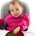 Śliniak z rękawami i kieszonką Pink OXO tot 009.jpg