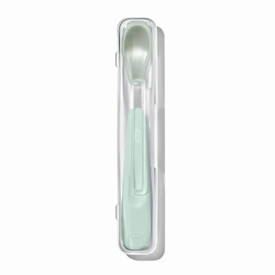 Łyżeczka do karmienia niemowlaka w etui 6m+ Opal | OXO tot